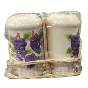 Salt & Pepper Shakers Condiment Set Grape Motif